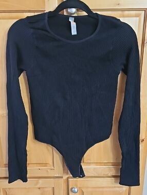 Women's Black Ribbed Long-Sleeve Bodysuit